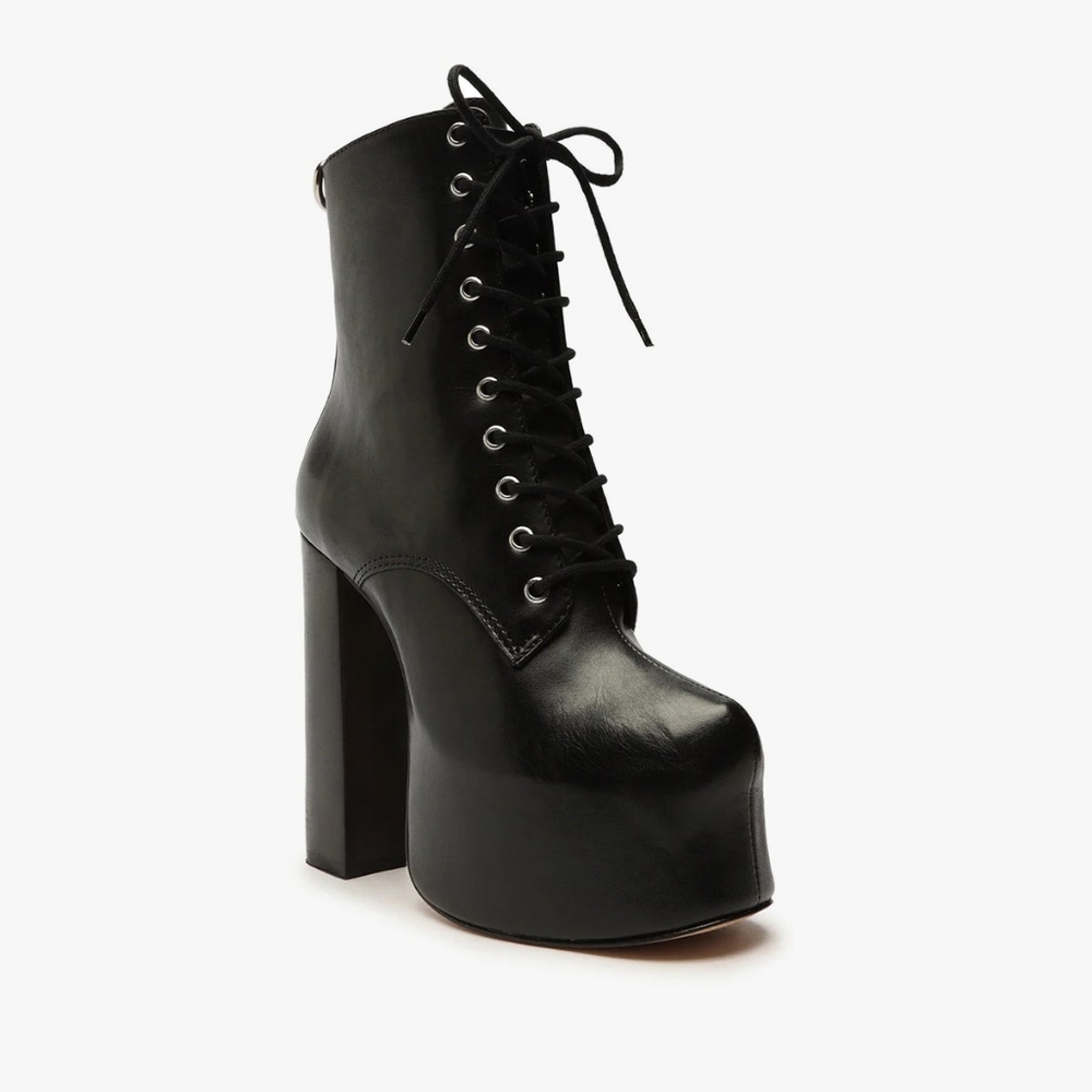 Schutz Maellyn bootie NWT NWB Size 8